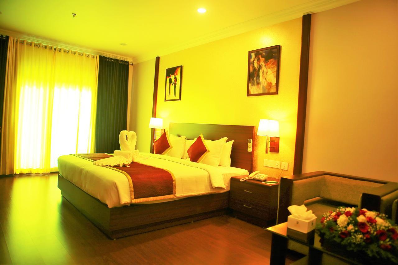 Seashore Residency Kodungallur Exterior photo